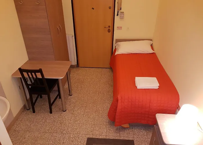 Affittacamere Alba 3*